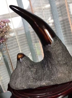 保真古玩收藏原角披毛犀摆件