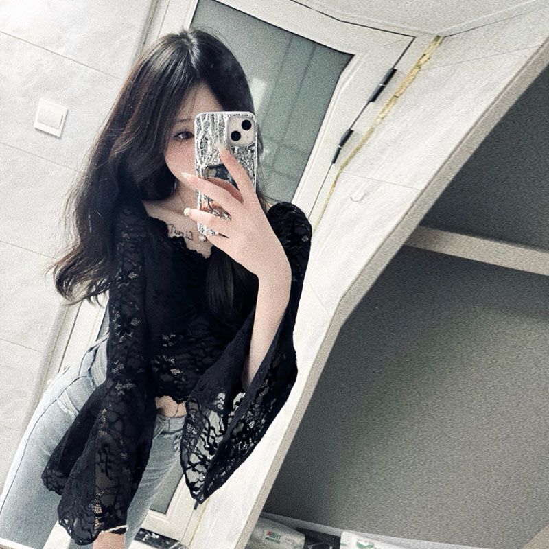 社会女衣服网红同款纯欲一字辣妹喇叭袖蕾丝修身短款收腰显瘦上衣