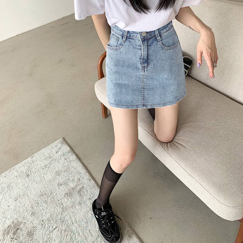 浅蓝牛仔半身裙女夏2025年时尚新款学生高腰显瘦a字短裙包臀裙子