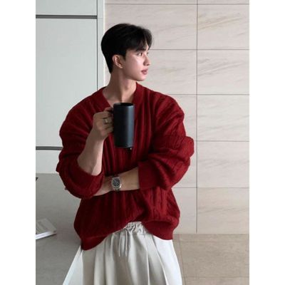 安可拉红色V领毛衣男款慵懒风入秋韩系高级感穿搭麻花针织衫外套