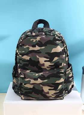 轻便帆布儿童书包酷酷迷彩1-3-5岁幼儿园上学外出逛街休闲背包