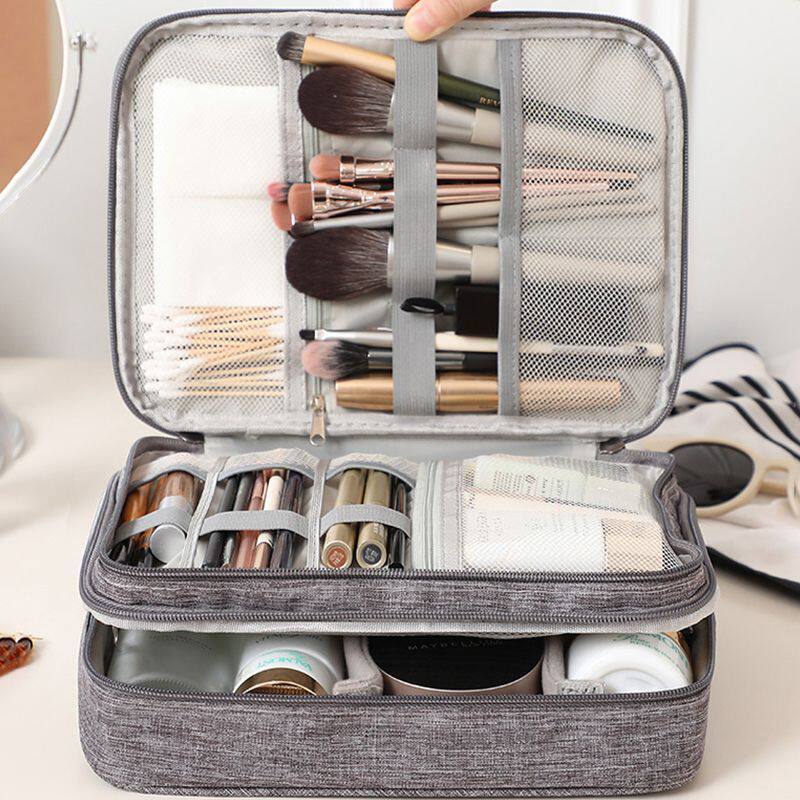 新款 多功能分区化妆包 大容量防水便携旅行 收纳包数据线耳机包
