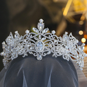 高级感皇冠新娘婚纱头饰婚礼发饰高端奢华大气2023新款 水晶王冠