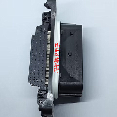 直角插头汽车连接器1-1418362-3