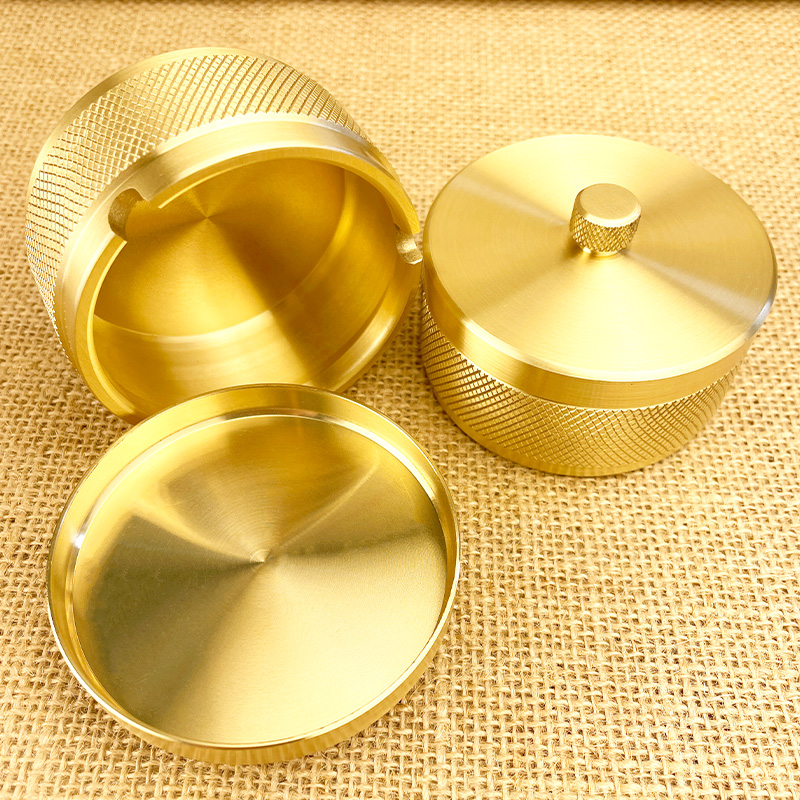 乖芙纯黄铜防飞灰带盖烟灰缸