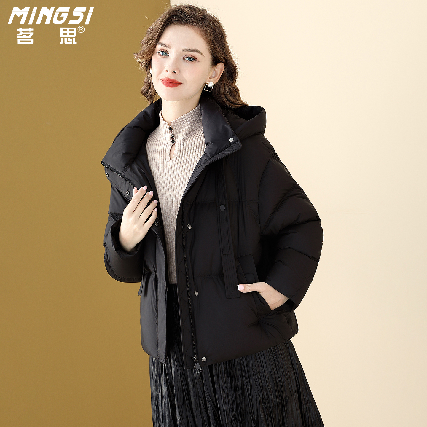 小个子短款90鸭绒连帽羽绒服女