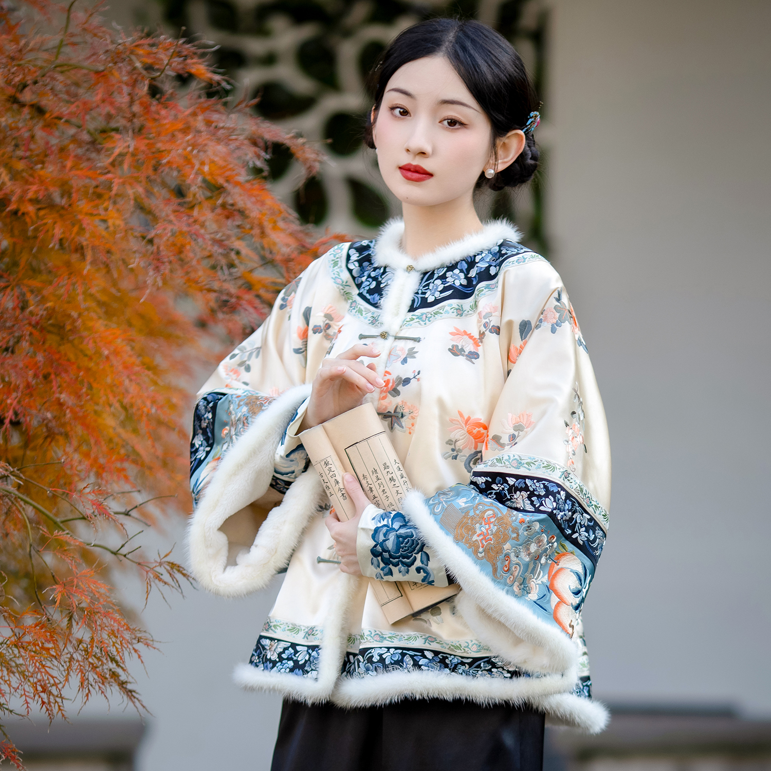 清菊灵韵丨一城风絮丨中式复古米色绣花毛条边加厚清汉女袍褂