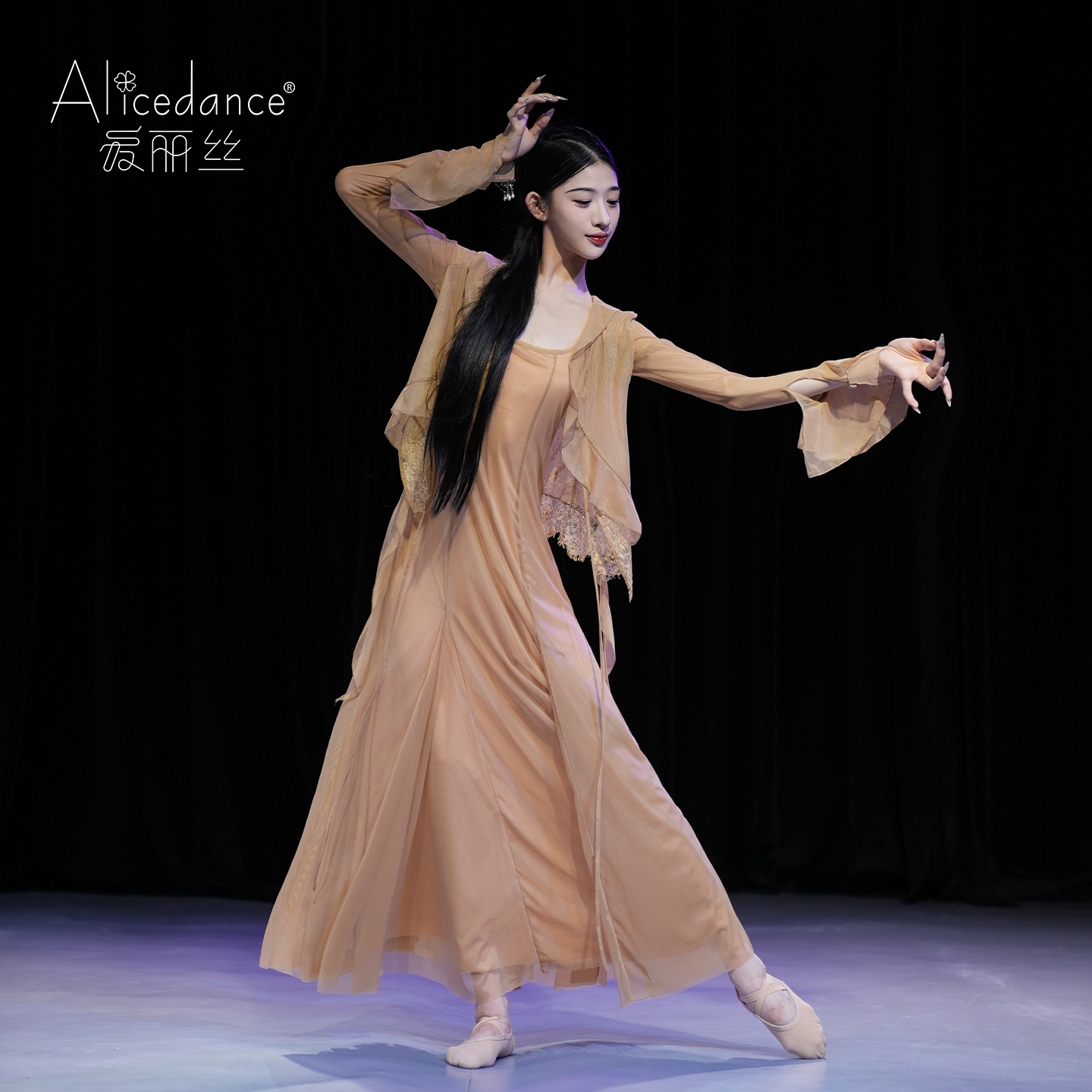 吊带舞蹈连衣裙日常可穿