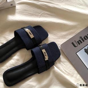 外穿ins复古沙滩平底凉拖鞋 高及感老钱风锁扣一字拖女夏季