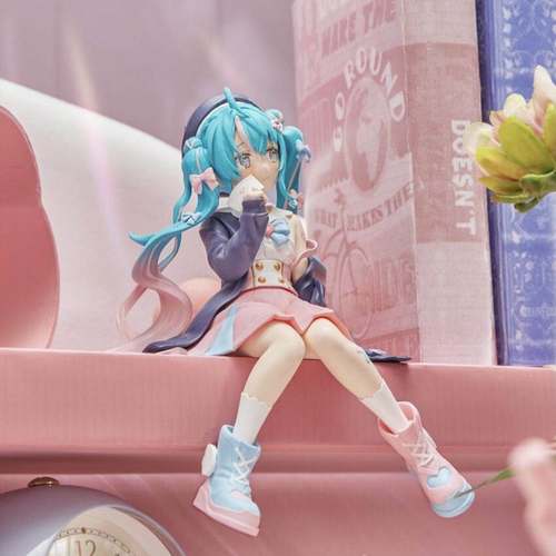 初音未来手办miku压泡面坐姿二次元动漫周边