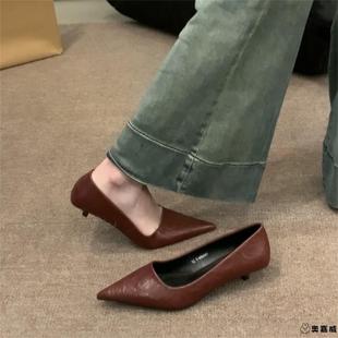 法式气质名媛黑色单鞋女鞋子2025新款春秋冬季尖头细跟红色高跟鞋