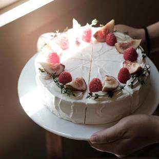 欧式纯白纯平陶瓷圆形披萨盘蛋糕盘转台摆盘平板盘垫盘14寸plate