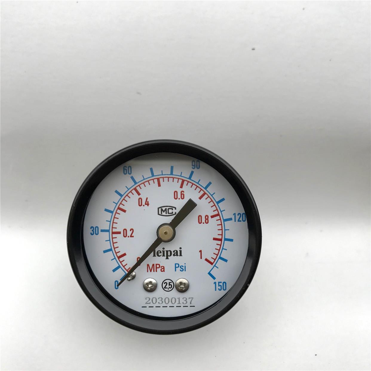 轴向气压表 1mpa 150psi 直径50mm 铜螺纹两分 ZG1/4  2分牙 背接