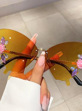 太阳眼镜女跨境新款蝴蝶镶钻百搭潮流派对聚会舞台街拍超仙墨镜