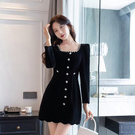 实拍 赫本小香风重工钉钻修身长袖连衣裙小黑裙