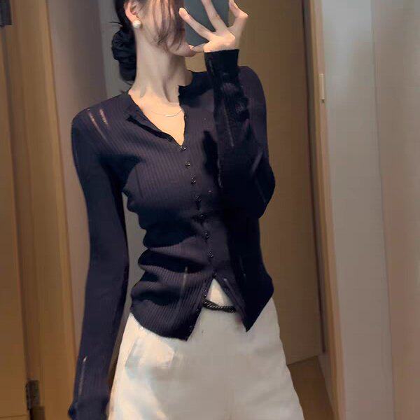 韩系早秋穿搭修身显瘦独特漂亮时尚气质百搭高级感纯色针织开衫