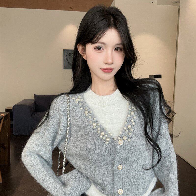 实拍实价 软糯风假两件针织上衣女秋新款宽松V领打底毛衣