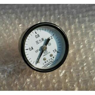 后接式压力表 外框直径40mm 压力范围0-1.6mpa 铜螺纹pt1/4(13mm)