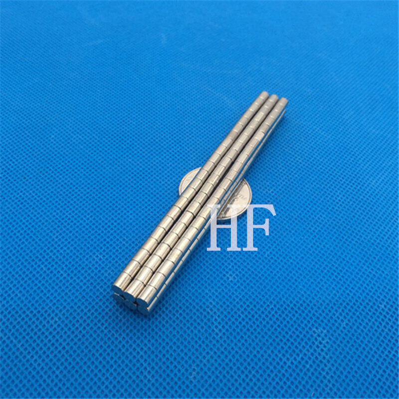 。磁铁D4x5钕铁硼 强磁 超强磁性 吸铁石 稀土永磁 磁钢 圆形4*5m