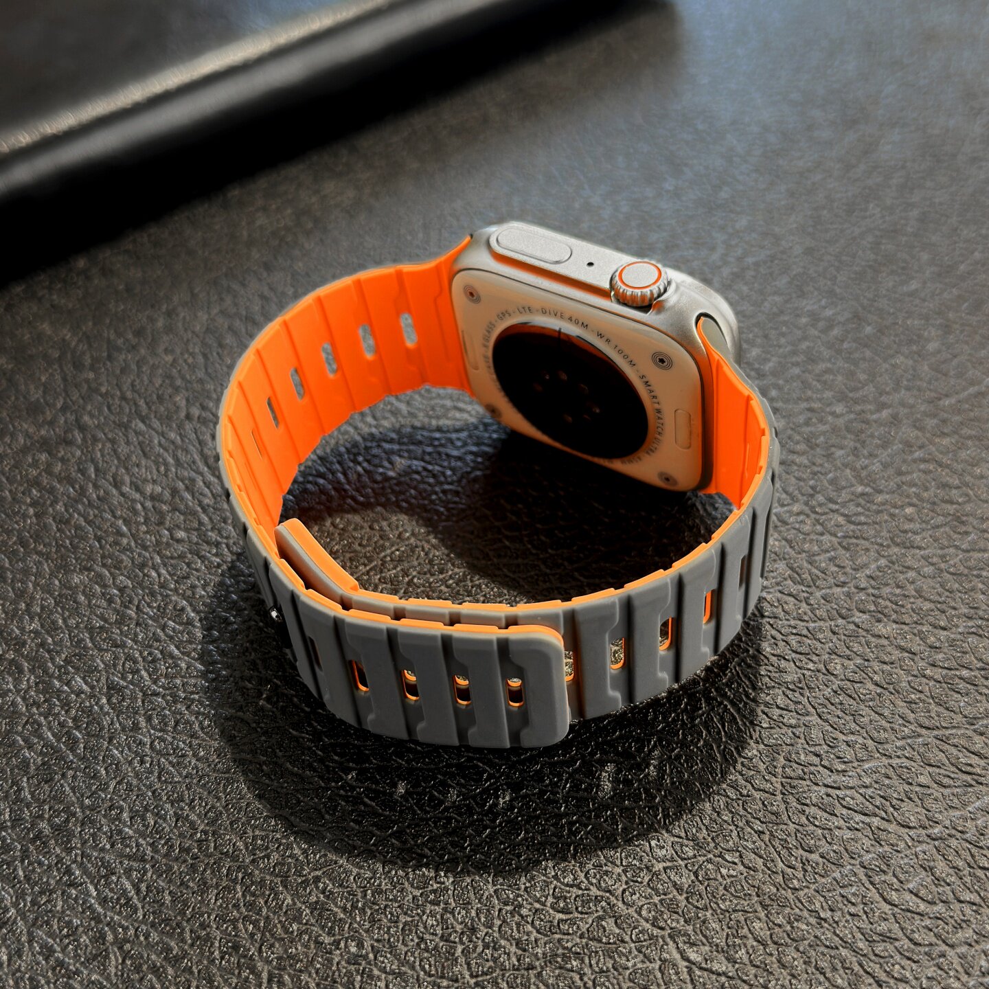 适用苹果S11手表iwatch10表带applewatch11新款9磁吸硅胶S9创意10高级S8运动SE3腕带S7男生Ultra3/2小众创意