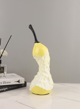简约仿真树脂绿色梨子桌面摆件客厅卧室电视柜家居装饰品