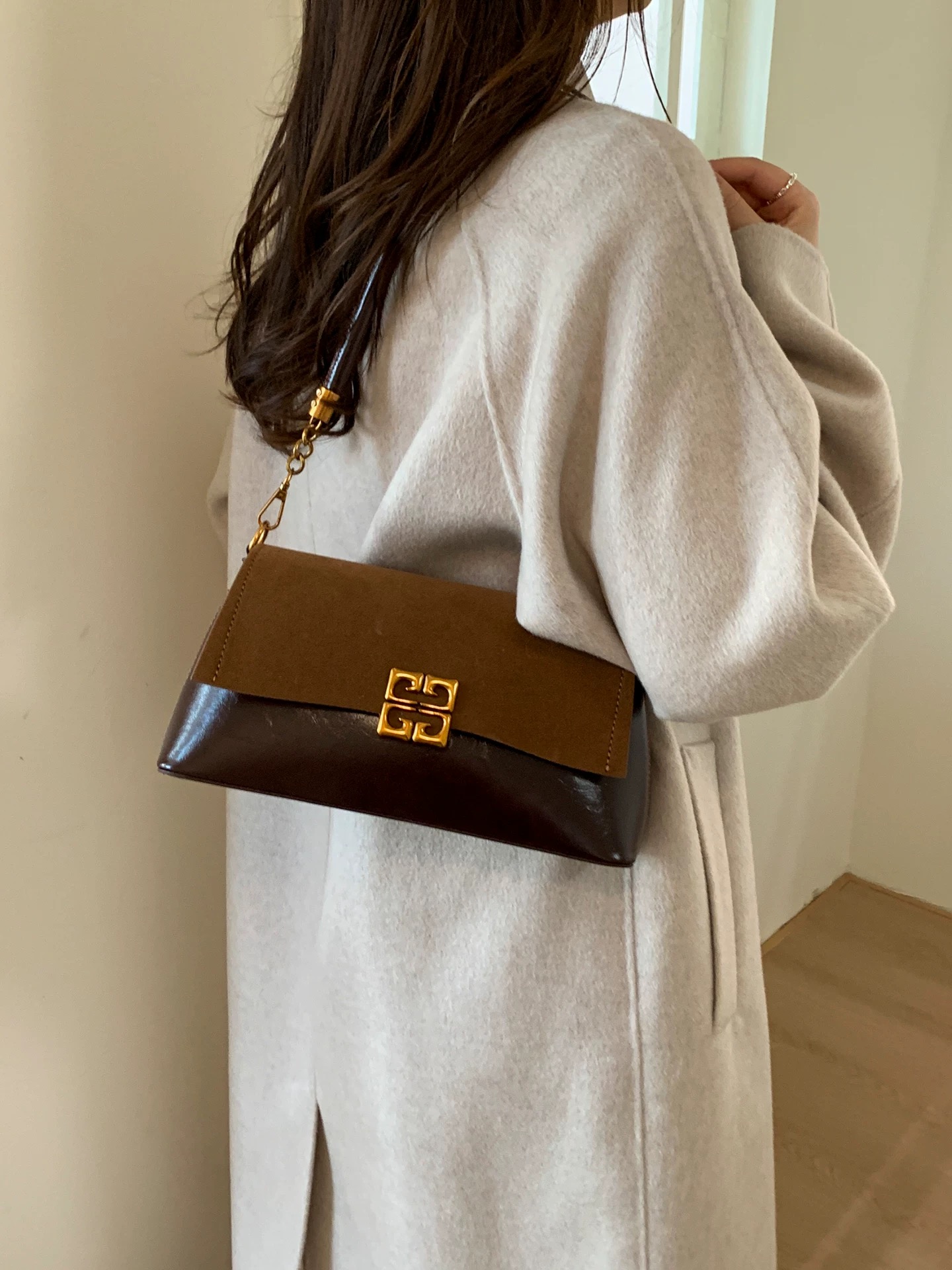 梵花女包2025秋冬时尚洋气百搭气质高级感轻奢风大容量丝绒单肩包