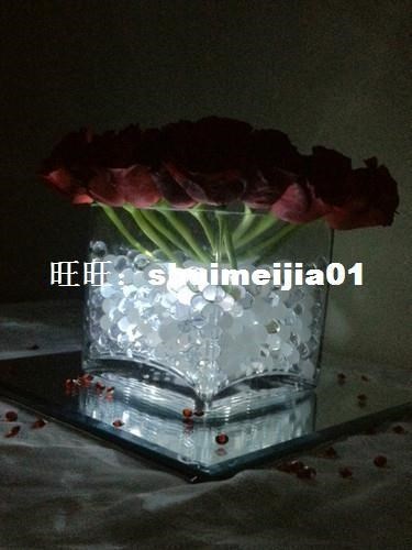 Factory Direct Deal 50LEDs Multi-Color Submersible Centerpie