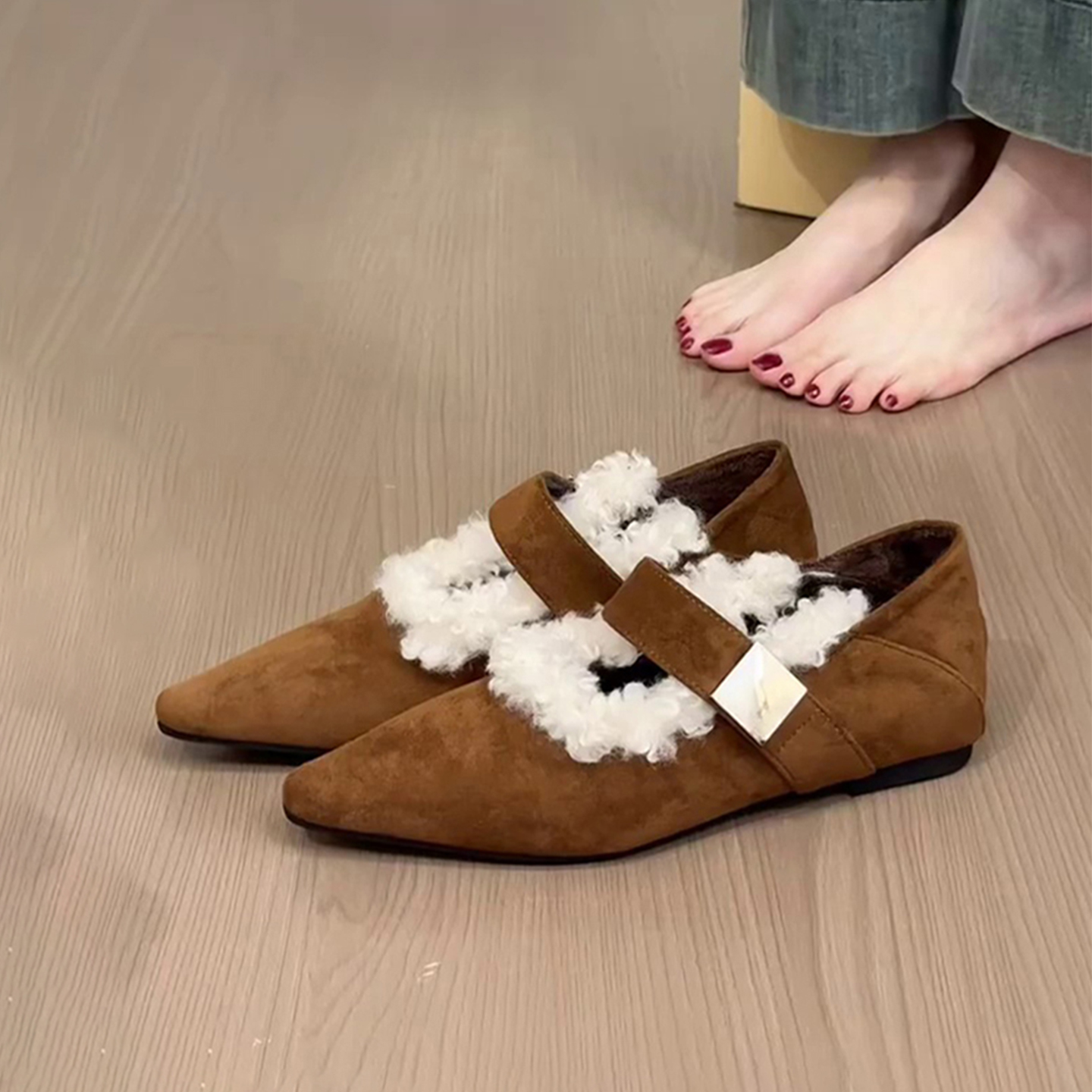 复古绒面尖头玛丽珍鞋毛毛棉鞋