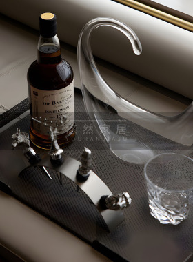 醒飘窗客厅装饰搭配餐厅酒器组合摆件托盘样板间酒具洋酒悠然家