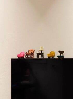 【新家的小角落】五把小椅子摆件微缩家具可爱治愈系电视mini装饰