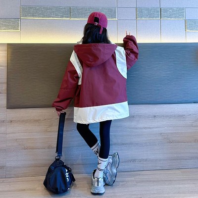 女童外套春秋2024新款儿v童秋装连帽冲锋衣户外登山服女.孩秋季衣