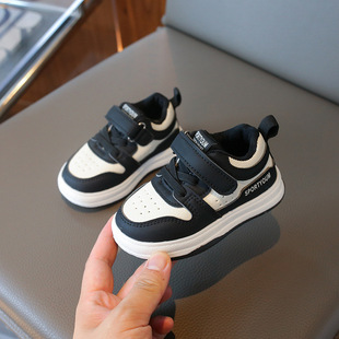 宝宝鞋子2025女宝春秋软底婴儿学步鞋男童1到3岁儿童板鞋女童单鞋