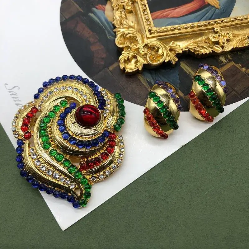 中古百搭配饰彩色宝石富贵花开