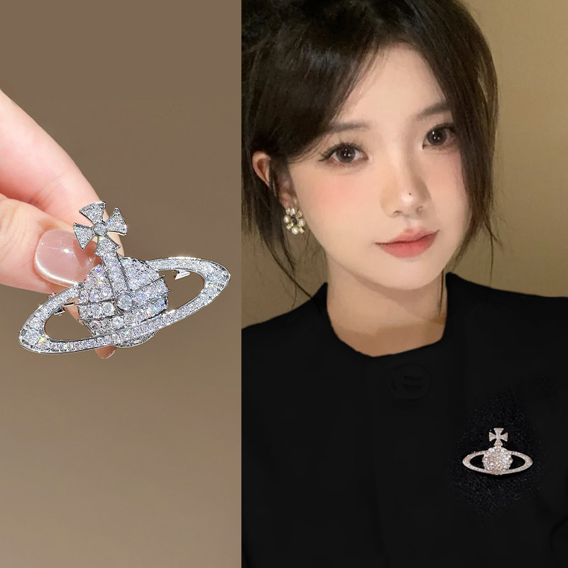 轻奢高级感星球胸针高档女奢华气质大衣别针配饰小众设计精致胸花,饰品/流行首饰/时尚饰品新,胸针,淘宝优惠券,粉丝福利购,淘宝优惠卷