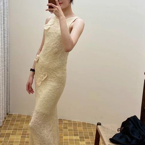 新中式手工缝制立体花针织连衣裙