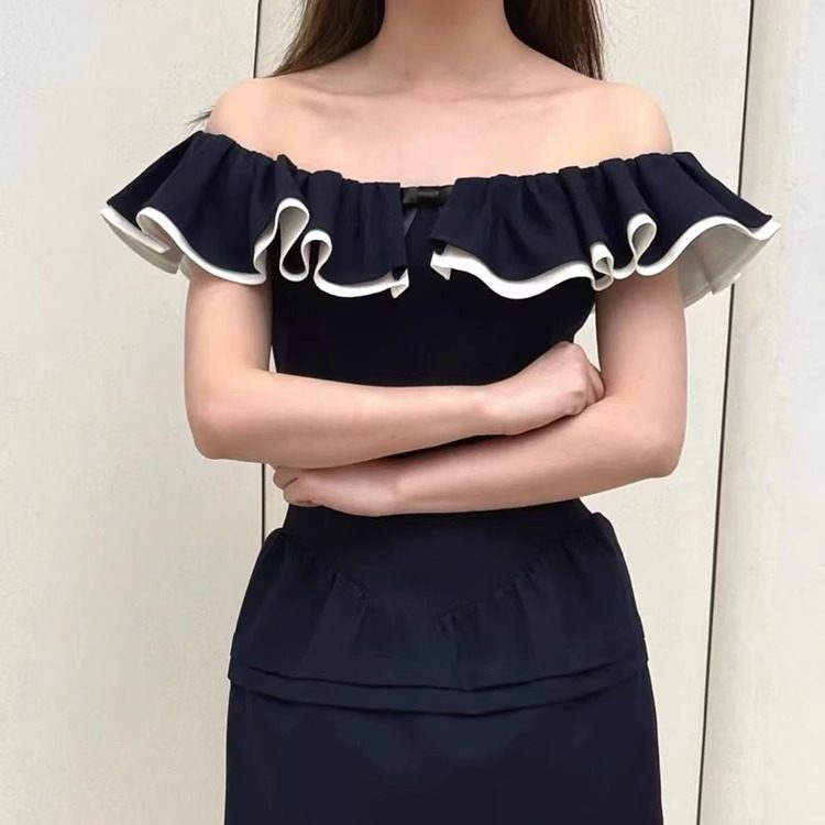 甜美花边领收腰一字肩连衣裙