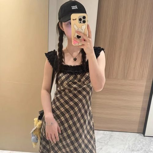 波尔卡风明星同款千金风连衣裙