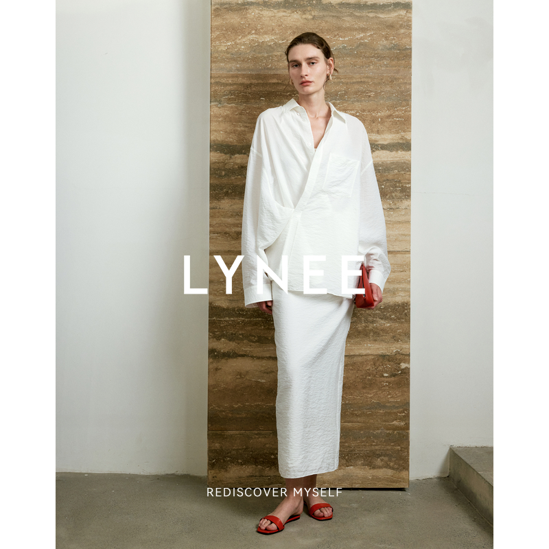 LYNEE  皱感干丝半裙 桑蚕丝混纺 直筒简约松紧腰中长半裙白色夏