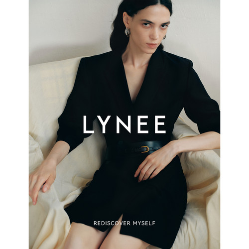 LYNEE黑色短款西装连衣裙