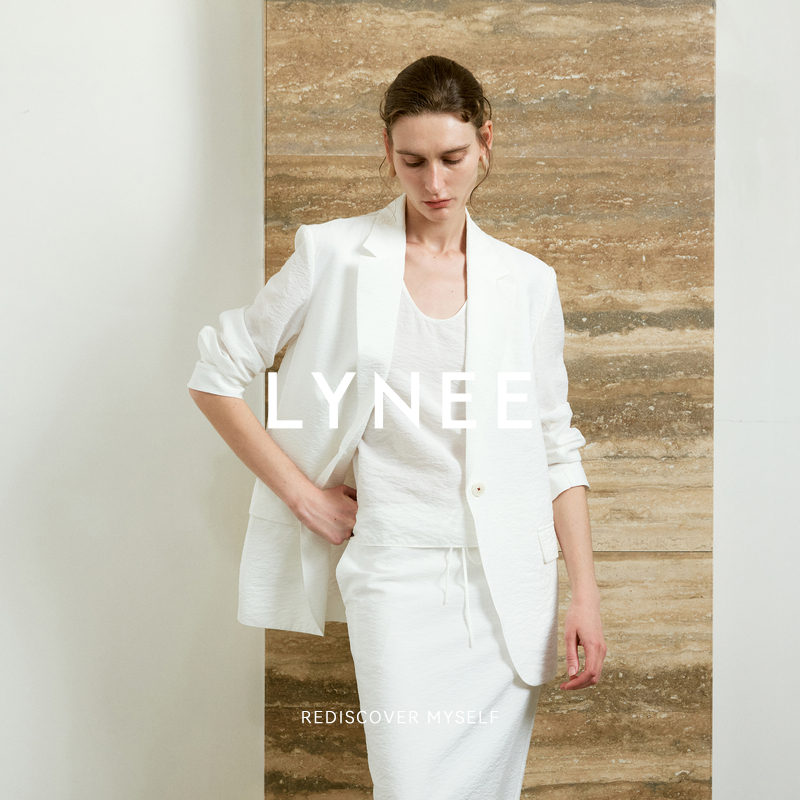 LYNEE 皱感干丝西装 桑蚕丝混纺 清透感简约薄款通勤外套