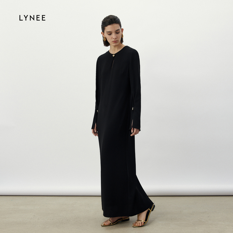LYNEE 水滴镂空领醋酸垂感直身连衣裙女2025新款夏法式优雅长裙