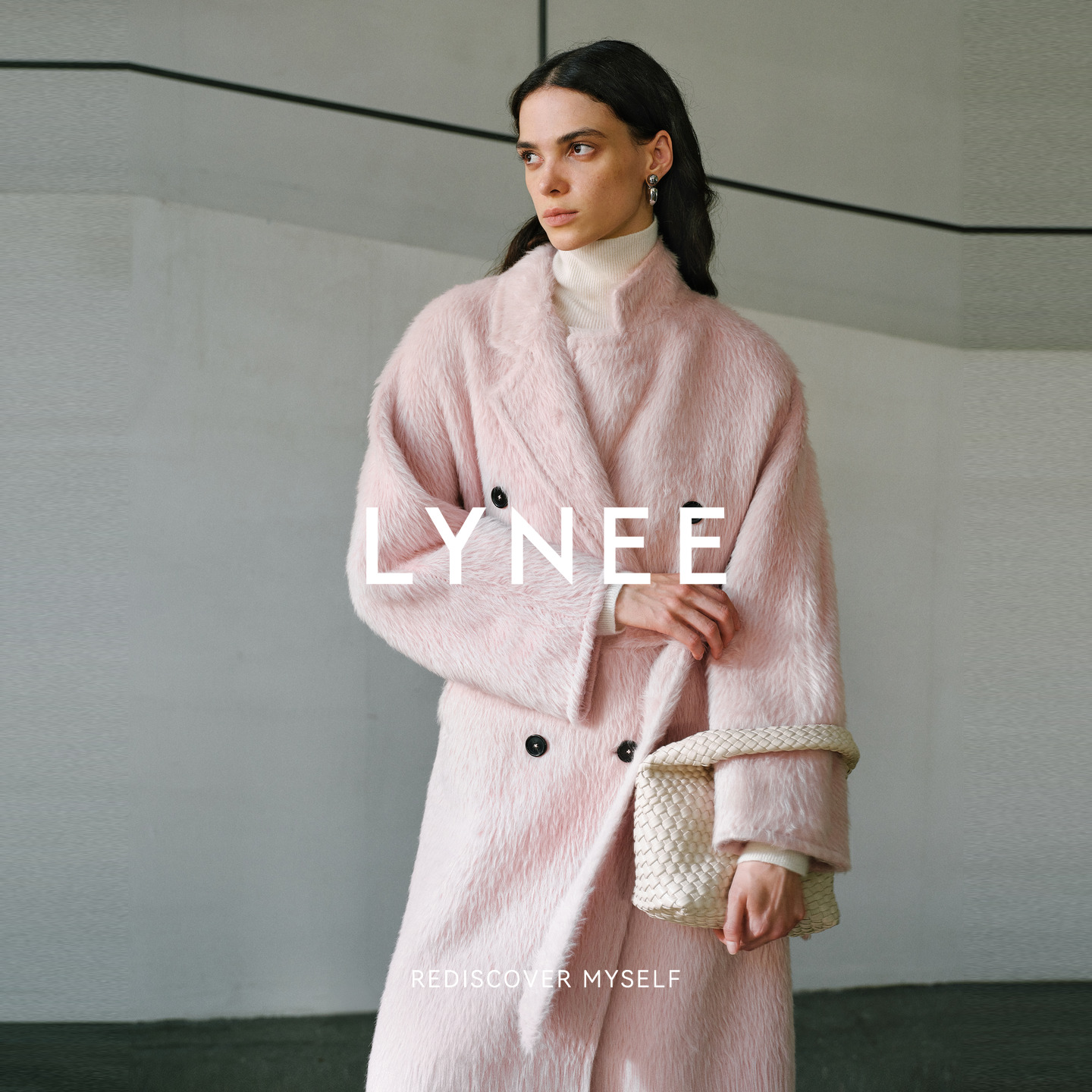 LYNEE【101801】意大利/秘鲁进口苏力羊驼毛大衣长短款毛呢外套