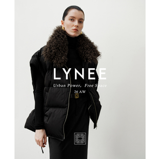 LYNEE【自在假日】95白鹅绒卷毛羊毛毛领廓形后收腰羽绒马甲女冬
