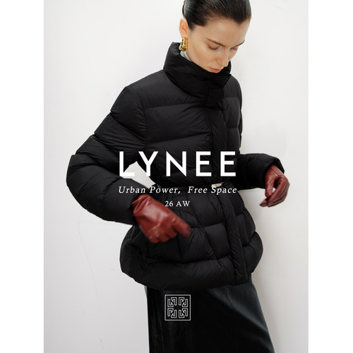 云朵95白鹅绒轻量显瘦羽绒服女