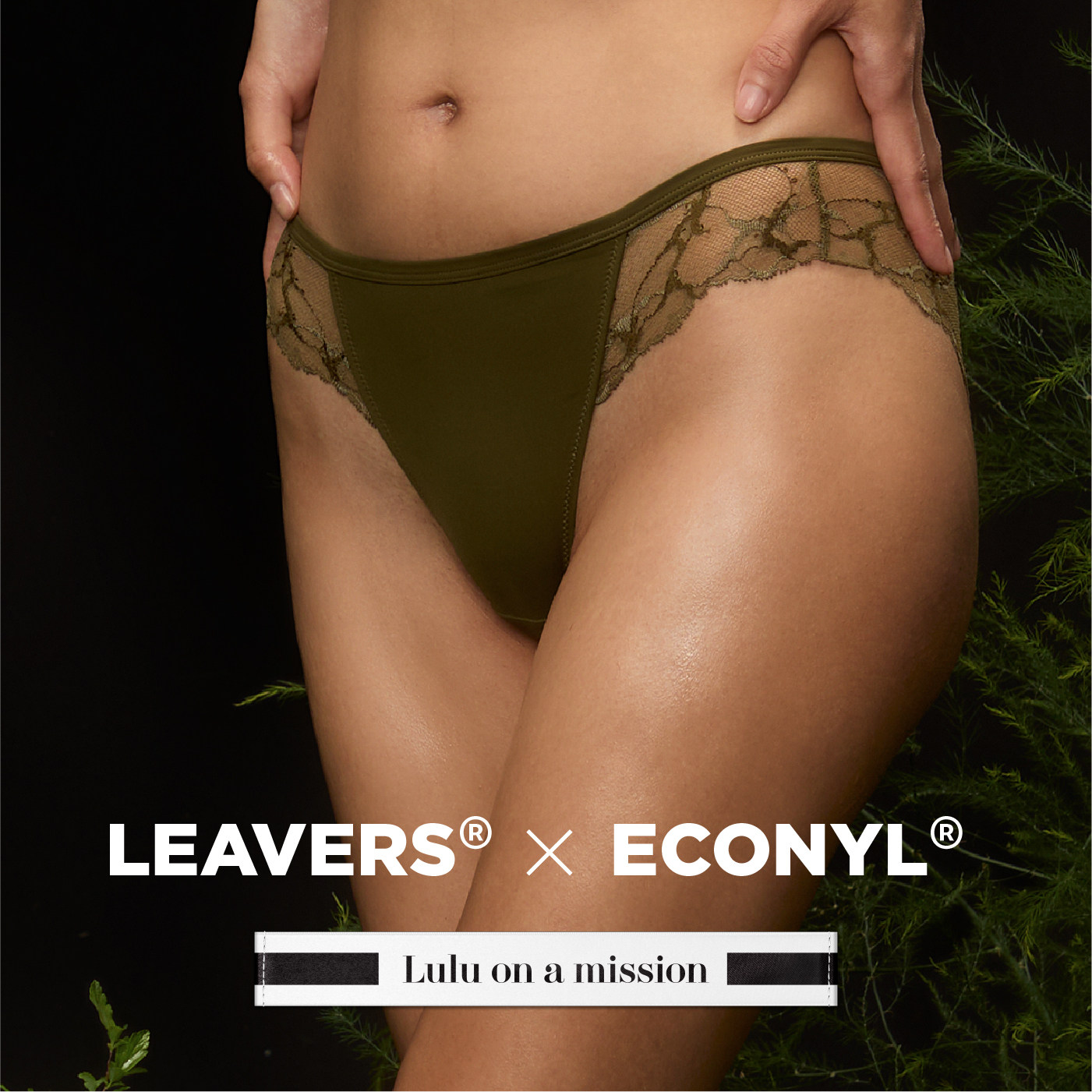 Lulu on a mission 【边界】中腰蕾丝拼接镂空三角裤性感半包臀