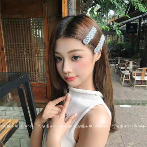 清透爆闪蓝宝石侧边夹