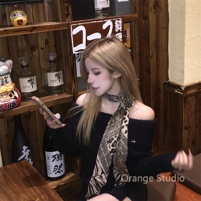 古早感千禧风豹纹玫瑰丝巾