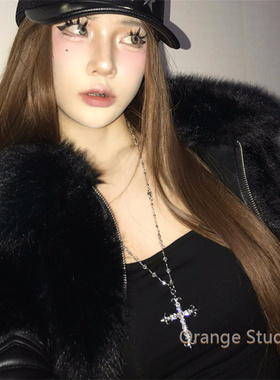 银色甜酷爆闪锆石十字架项链