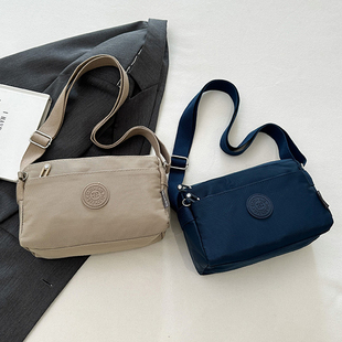 2025新款时尚女士单肩包尼龙布斜挎包通勤中老年人轻便多层小包包