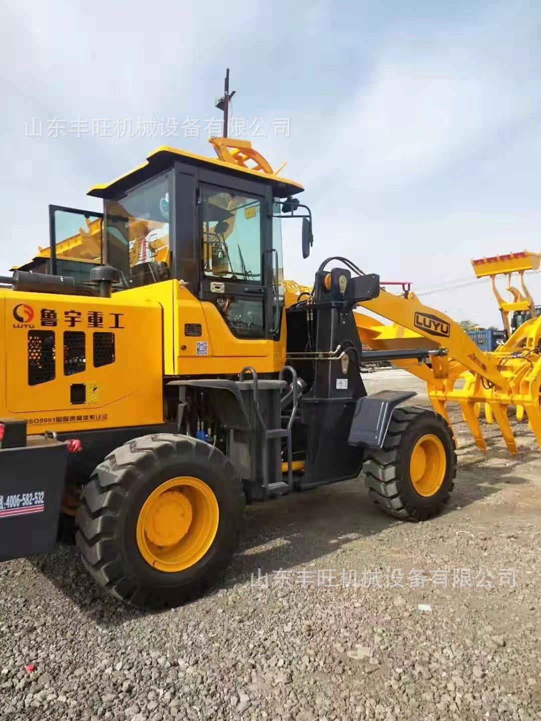 新型加长臂930装载机 地下车库车间用铲车 四缸四驱装载机